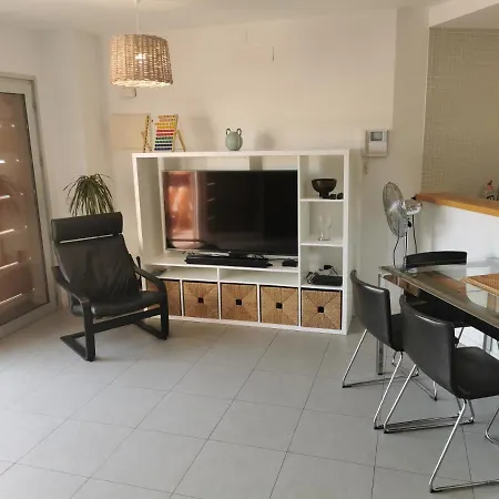 Fully Equipped Modern With A Garage