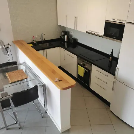 Διαμέρισμα Fully Equipped Modern With A Garage